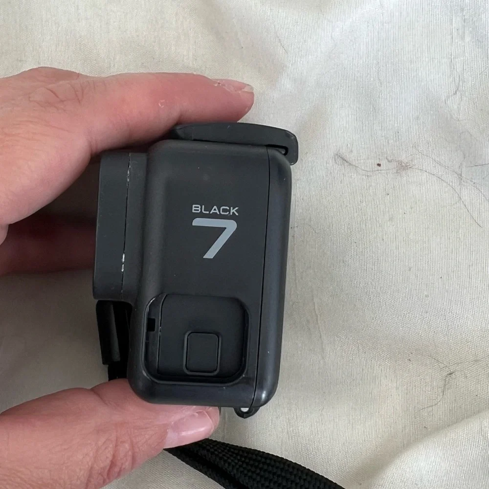 Selling GoPro 7 only used twice.